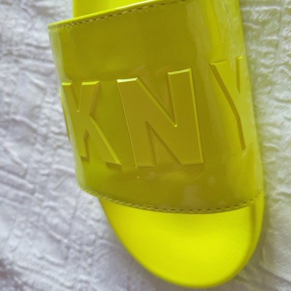 DKNY  Slides - Picture 3 of 4
